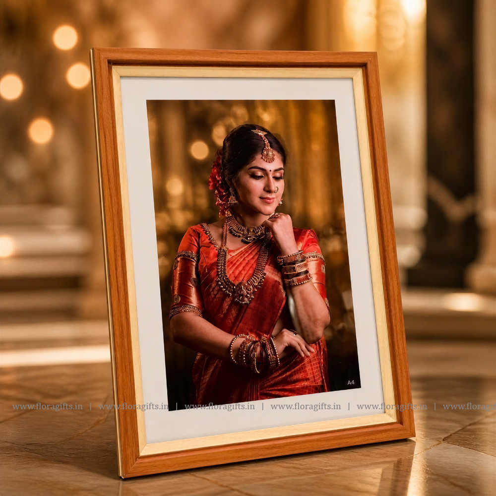 Elegant & Royal: Imperial Teak & Gold Dual-Tone Photo Frame