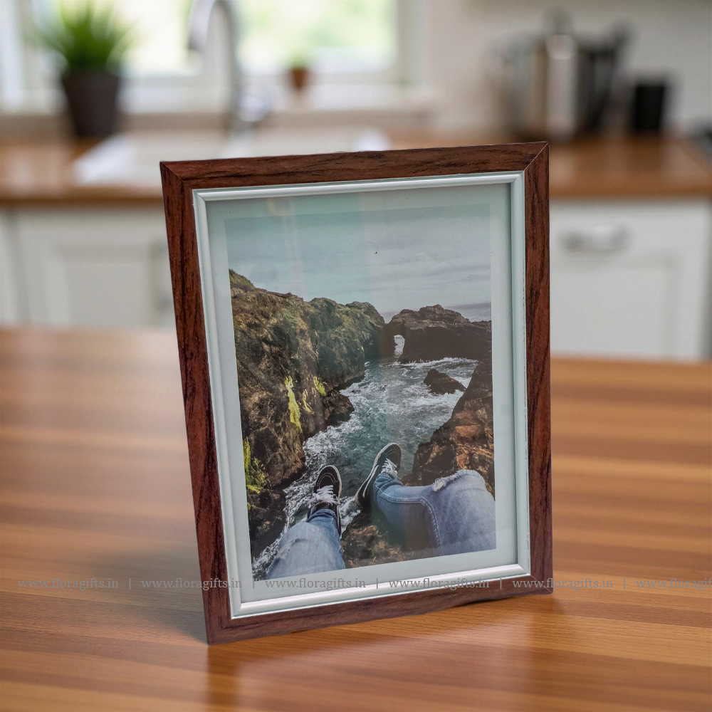 Brown & White 8 x 6