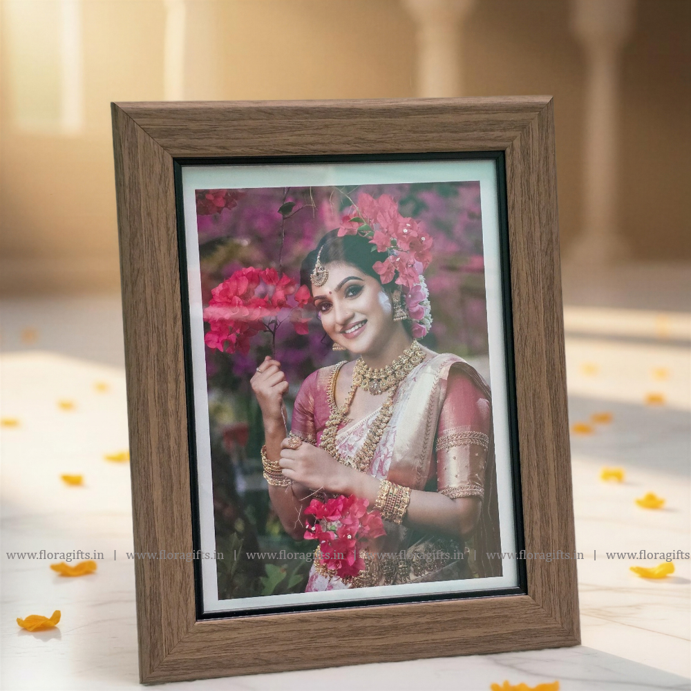 Black & Wood Finish Frame 8 x 6